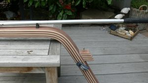 Pinne Scandinavia 30 Mittelbereich mit Holzpodest für Aufnahme des Pins für den Pinnenpiloten
